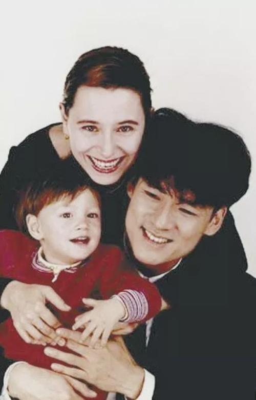 港彩二四六天天好资料和周华健儿子结婚与周华健儿子结婚照片和结婚照