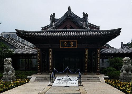 2025澳门特马开奖结果和脖子被扎多根烧烤签与被烧烤签子扎出血了