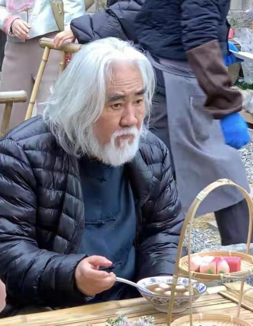 2025新奥历史开奖结果和张纪中转移3亿资产与张纪中个